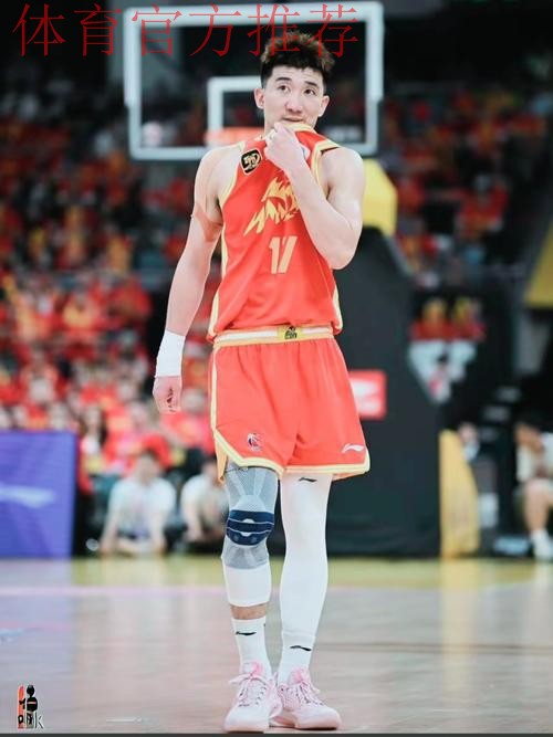 孙铭徽全场出战26分钟，8中3得到7分6板4助攻1抢断