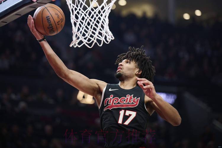 夏普24分 开拓者战胜老鹰